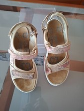  chaussures  de marche jamais portées couleurs irisées délicates - 38 pointure