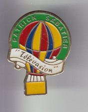 RARE PINS PIN'S .. TV RADIO