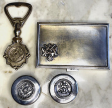 Lot boites et décapsuleur