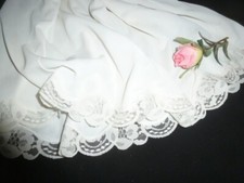 joli jupon  vintage  jolie dentelle taille 36/38 taille élastique ref 13M3