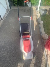 Tondeuse électrique à gazon à chercher sur Saint Louis