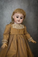 Robe pour poupée ancienne 