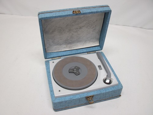 Ancien petit tourne disque - tourne,