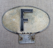 ANCIENNE PLAQUE AUTOMOBILE - F - FRANCE - EN ALUMINIUM