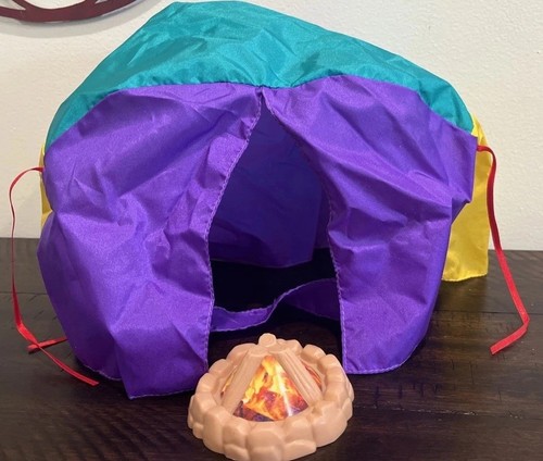 Barbie campin gear tent fire - barbie, campin'