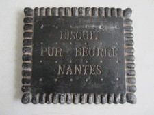 Dessous de plat en fonte biscuit pur beurre 1960