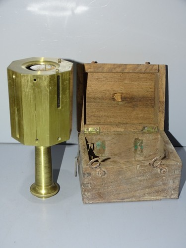 Ancienne petite equerre de - -ancienne,