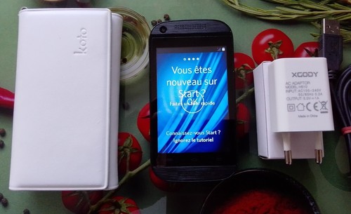 Mini smartphone mobile vintage - smartphone,