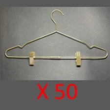 50 cintres dorés avec pinces