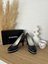 Escarpins Chanel noir à