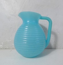 pichet vintage en plastique pop seventies
