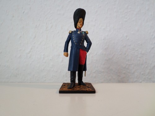 Figurine 54mm montée - , et