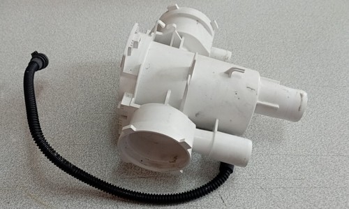 Corps plastique pompe vidange - corps,
