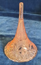 Vase cornet ancien en verre