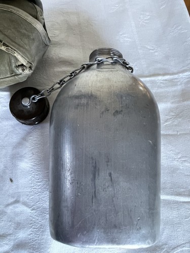 Gourde militaire française
