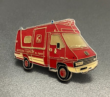 62 -  Pin's SAPEURS POMPIERS