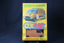 YQ070 HELLER 1/32 maquette cliclac camion 2004 Van Trafic Renault Africa Safari