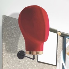 Tête de mannequin murale