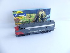 3009 / ATHEARN LOCOMOTIVE