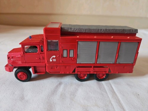 Camion pompiers berliet - pompiers,