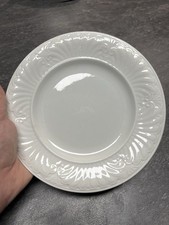 Assiette À Dessert Ornée De Relief Blanche Creil Et Montereau 