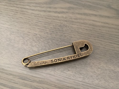 Broche epingle nourrice - à,