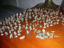 gros  lot de soldats divers