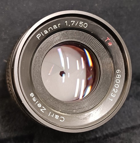 Carl zeiss planar t - carl,