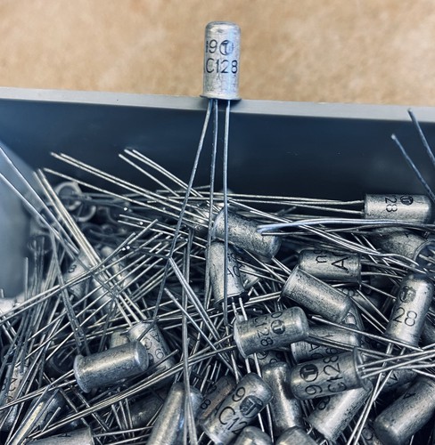 128 lot de 2 transistors - -,