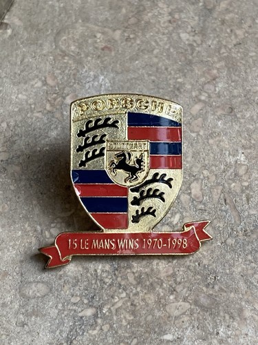 Pin porsche mans wins - pin’s,