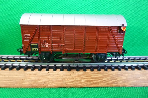 Wagon marchandises couvert