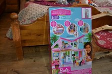 maison de barbie neuve malibu house 25 ac  6 pieces mondial ENORME BOITE