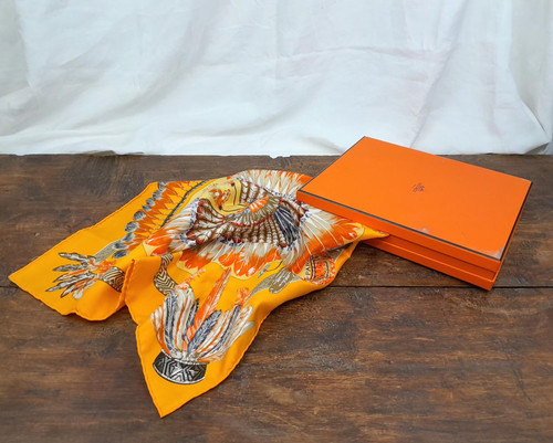 Petit carré hermès 40cm - carré,