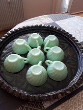 8 TASSES OPALINE VERTE