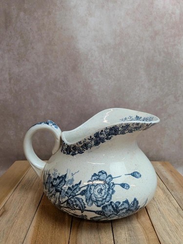 Petit broc joufflu ancien - , en
