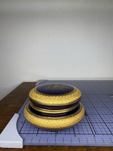 Boîte ronde porcelaine - , de