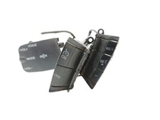 3M5T9E740AD COMMANDE AU VOLANT