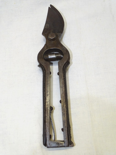 Ancien secateur marque g - -ancien, r.g