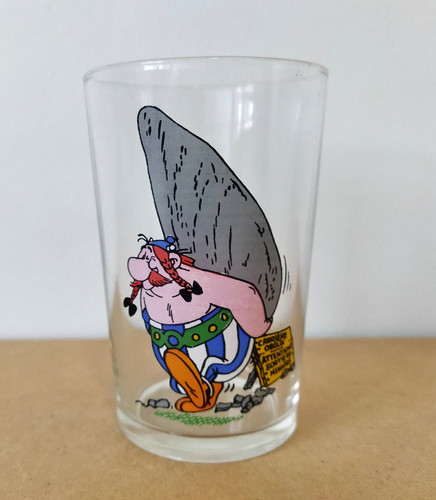 Astérix verre à - ,