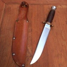 Joli et Grand Couteau de Chasse SABATIER  Manche en Cuir avec Étui en Cuir 