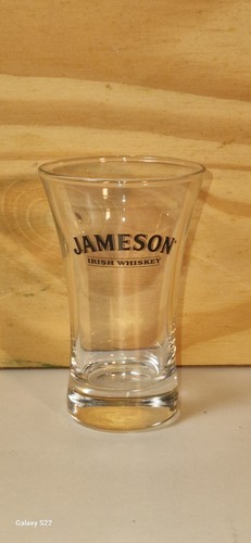Verre shot jameson irish - un,