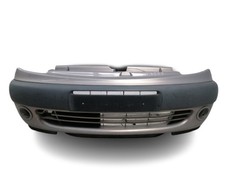 enjoliveur pare-choc avant