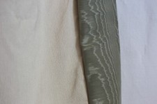 Paire de rideaux en ottoman beige doublé bordure verte