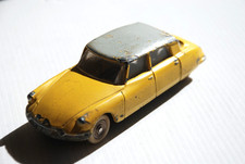 Dinky toys DS 19 Jantes Concaves Ref 24C