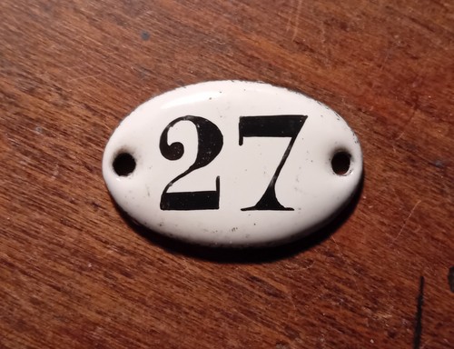 Ancienne petite plaque