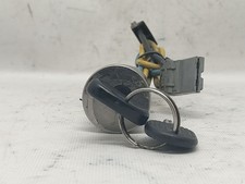 COMMUTATEUR D´ALLUMAGE /