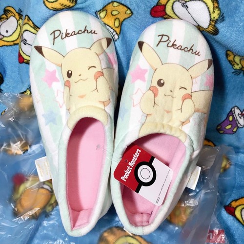 Pantoufles polaires roses