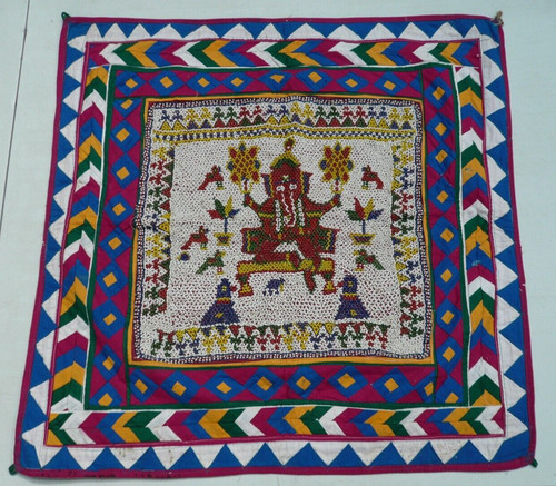 Ancien tissu brodé perles - tissu,