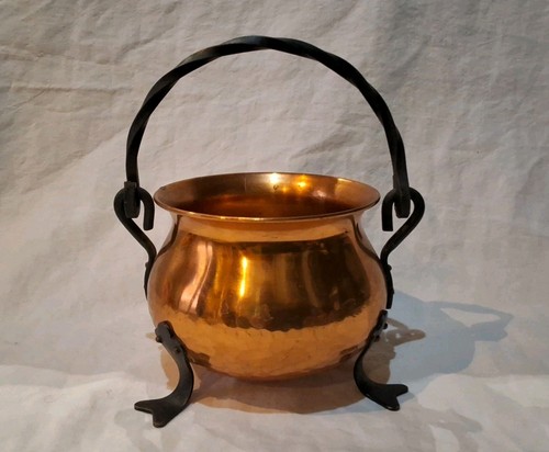 Ancien cache pot - , cuivre