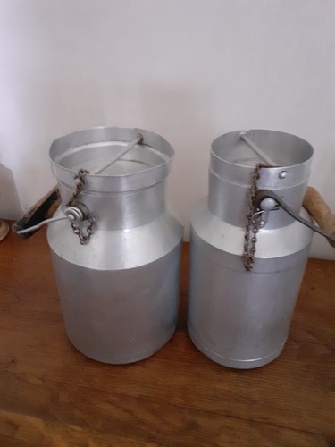 Anciens pots lait - pots, bidons